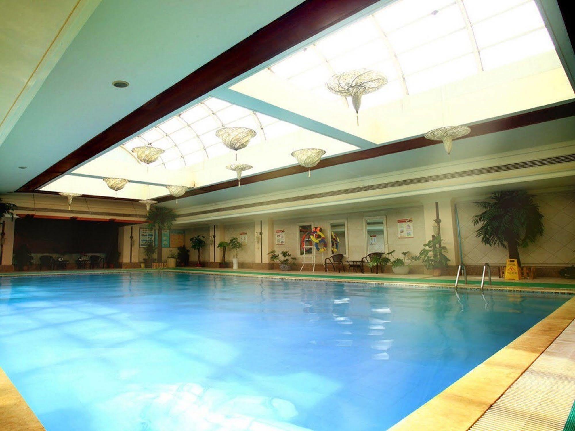 Beijing King Wing Hot Spring Hotel Dış mekan fotoğraf